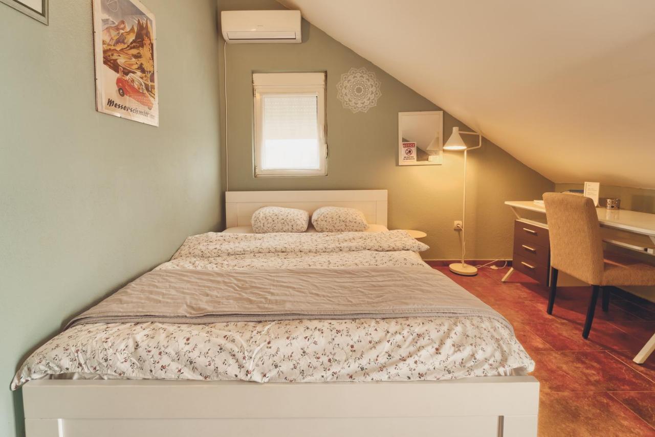 Q Podgorica Beds,Rooms And More Luaran gambar
