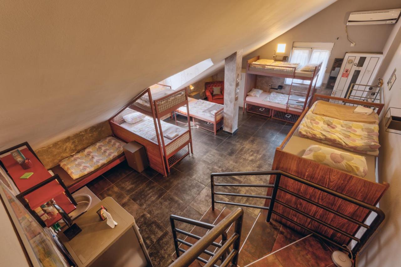 Q Podgorica Beds,Rooms And More Luaran gambar